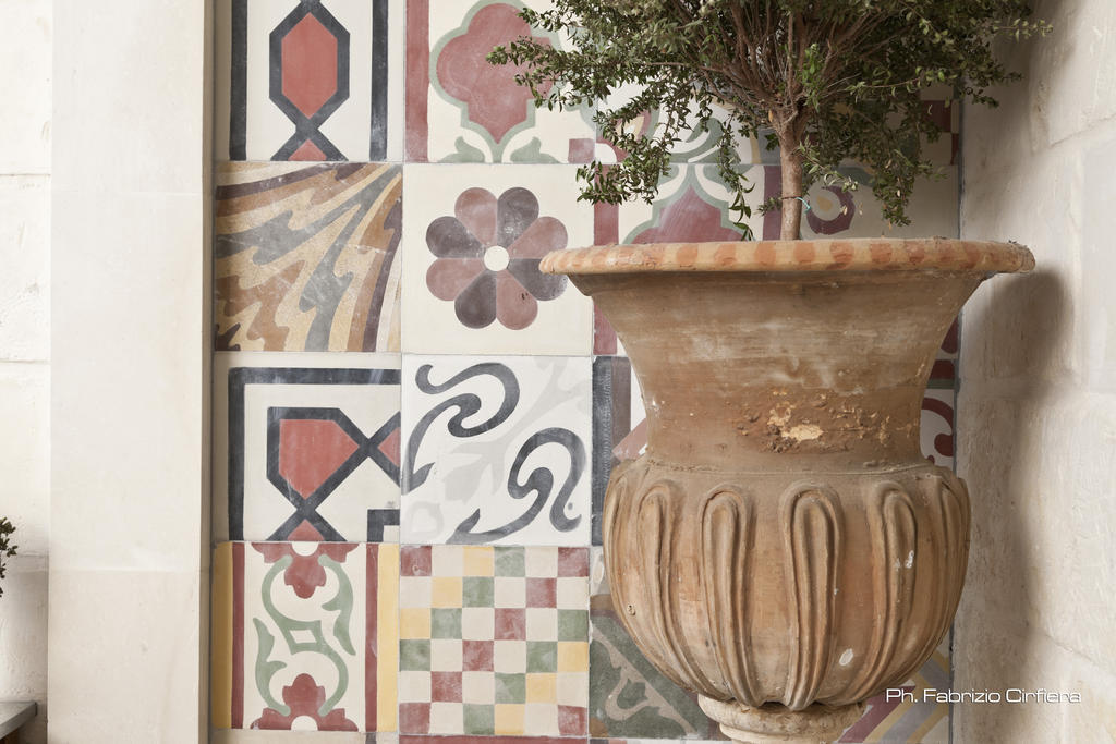 Bed and Breakfast Palazzo Dei Dondoli Lecce Zewnętrze zdjęcie